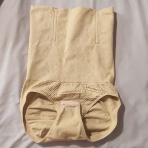 Spanks with booty shaping